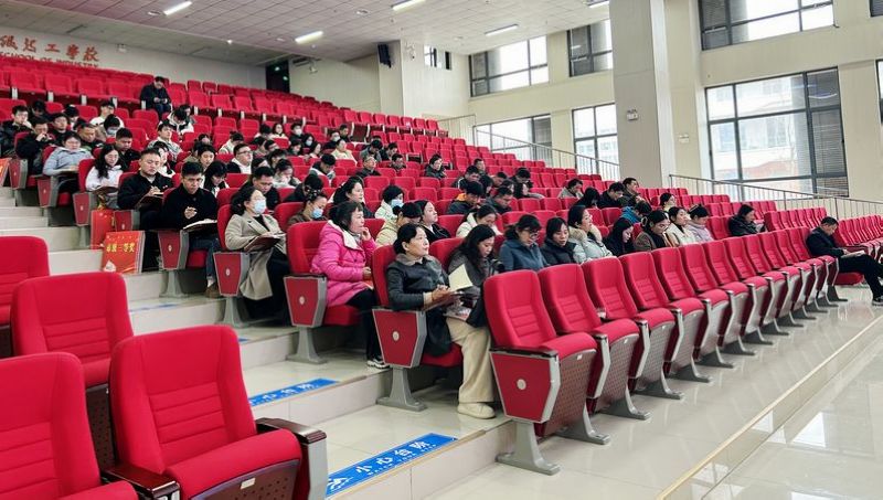 學習兩會精神2.jpg